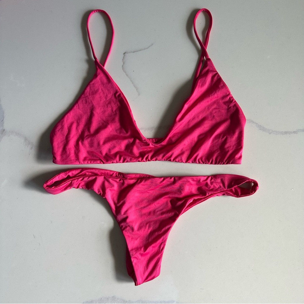 Mai Underwear every day top and classic bottom in azalea
